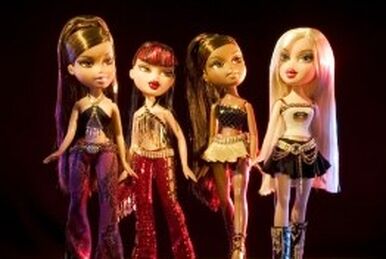 Stacy on X: My favorite dolls of the main Bratz four starting with Yasmin:  Costume Party, Earth Girl, Back to School, and Flashback Fever   / X