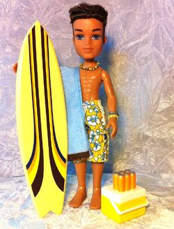 Bratz SUN-KISSED SUMMER Sasha Surfer beach doll