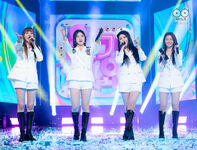 Brave Girls Rollin' Inkigayo 210321 (31)