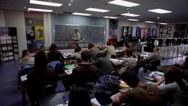 Walt having a class ("Pilot").