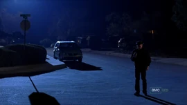 4x02 - Thirty Eight Snub 9.png (697 kB) Walt en medio de la calle. (Thirty-Eight Snub)