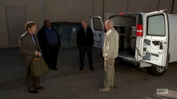 Walt con ,  y 