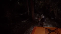 Los Kettleman y  discuten sobre la forma de proceder