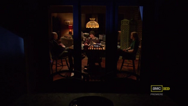 3x11 - Abiquiu 3.png (136 kB) Walter cena con su familia. (Abiquiú)