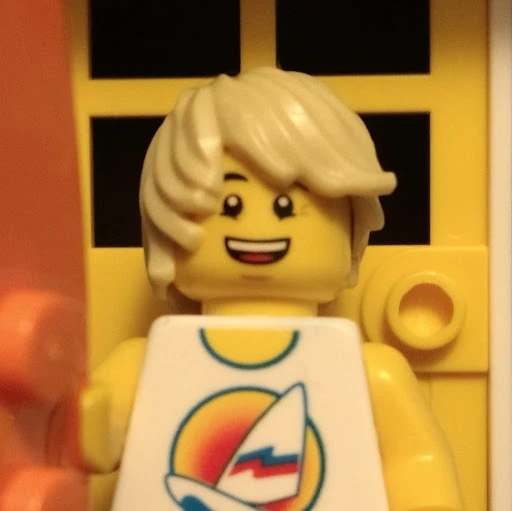 https://static.wikia.nocookie.net/brickfilms/images/2/2a/Goldpuffin.jpg