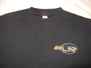 TS11 voorkant.jpg (111 kB) Voorkant van het T-shirt