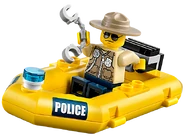 60068-4.png (347 КБ) Полицейская моторная лодка