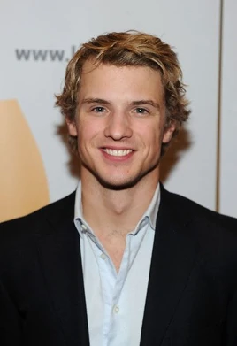 Freddie Stroma