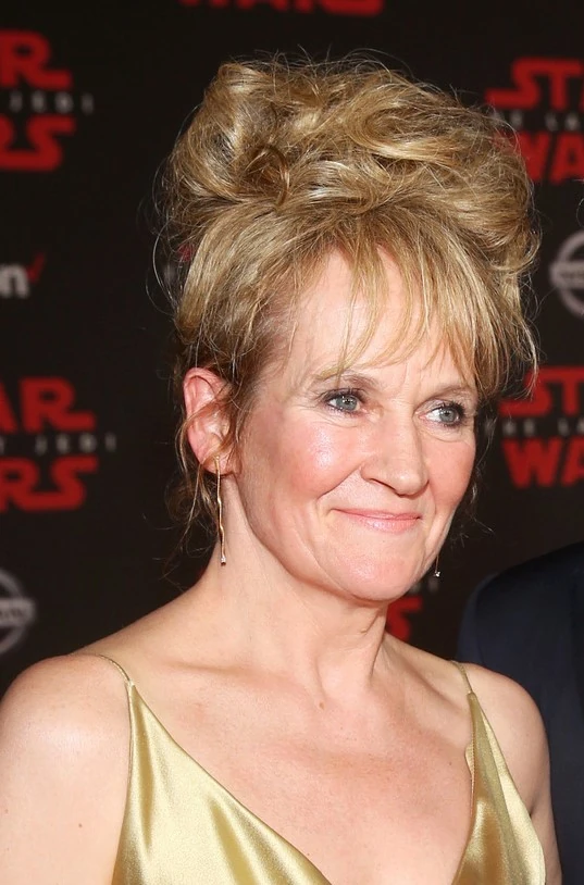 Lorraine Ashbourne Los Bridgerton Wiki Fandom