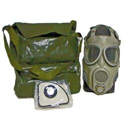 Czech om10 gas mask.jpg