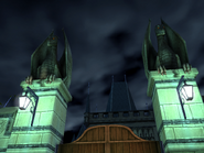 The castle's dragon statues