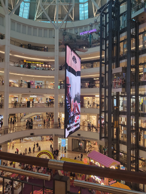 Suria KLCC Inside