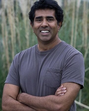 Jay Chandrasekhar Brooklyn Nine Nine Wiki Fandom