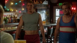 Wing Slutz 2.jpg (842 KB)