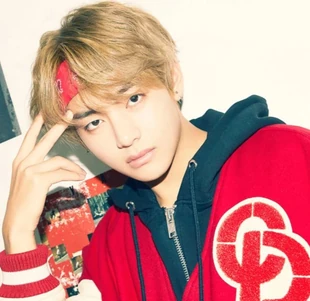 BTS - V promoting MIC Drop.DNA.Crystal Snow - 2017 (Japan)