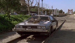 El DeLorean Máquina del Tiempo después de terminar su último viaje.
