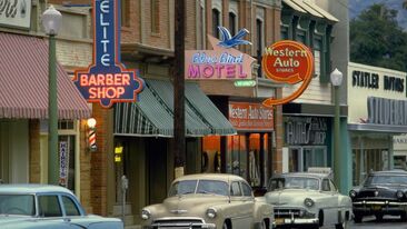 Elite Barber Shop - Blue Bird Motel - Western Auto Stores - Ruth's Frock Shop - Statler Studebaker