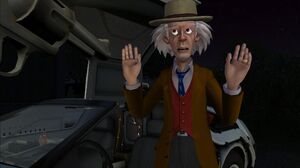 Doc capturado por el oficial Danny Parker acusado de ser el pirómano del bar clandestino después de escapar de Kid Tannen.