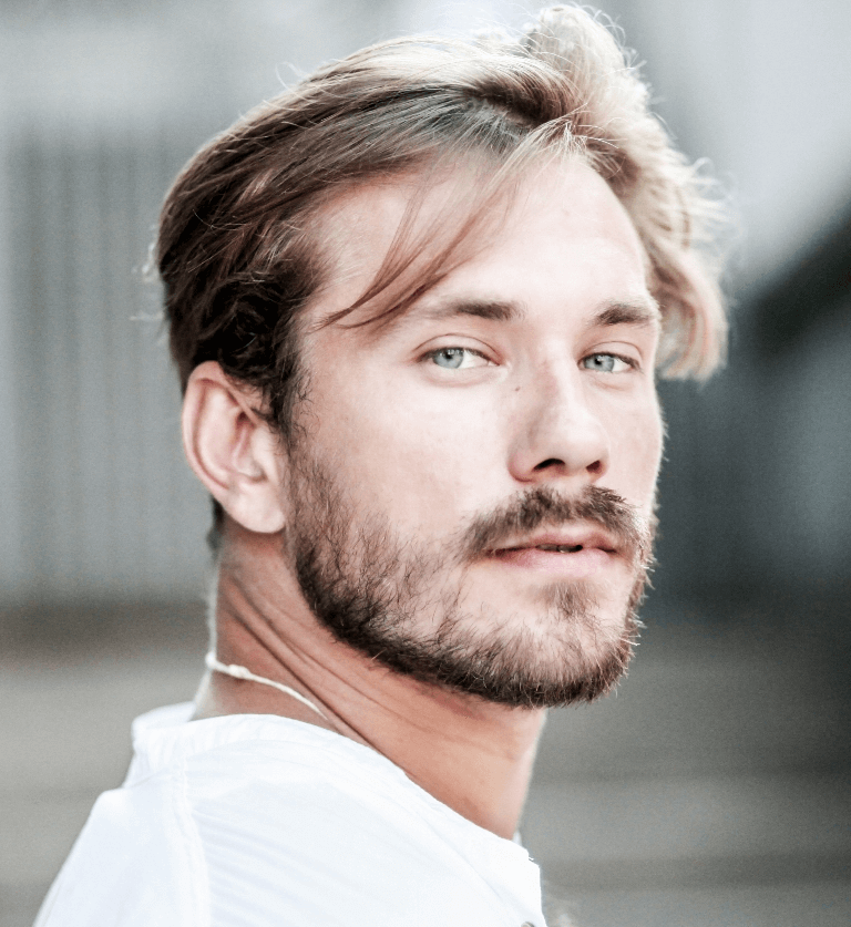 горбатов актер жена