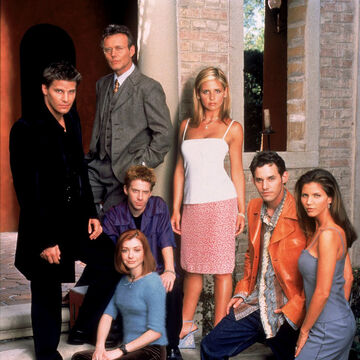 Buffy the vampire slayer season 1 episode 2 full episode Buffy The Vampire Slayer Season 3 Buffyverse Wiki Fandom