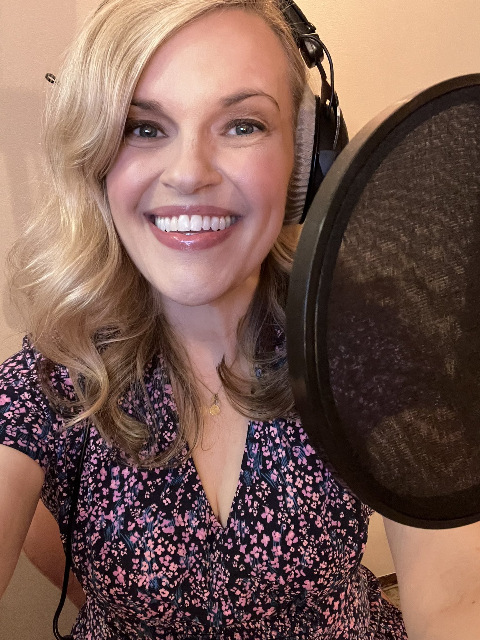 Fan Casting Kari Wahlgren as Bridget in TrollsTopia on myCast