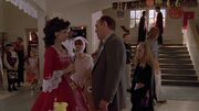 Snyder confie des enfants à Buffy pour la fête d'Halloween (2x06)