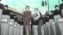Ango with the division's Special Forces surrounding the bank.