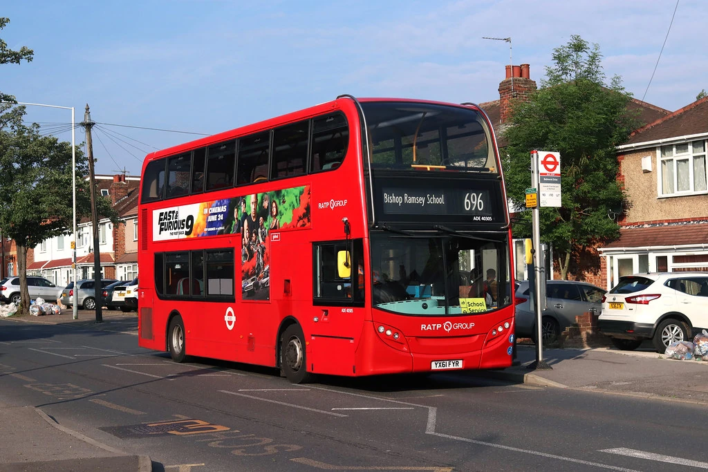 London Buses Route 696 Bus Routes in London Wiki Fandom
