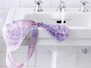 washing bras