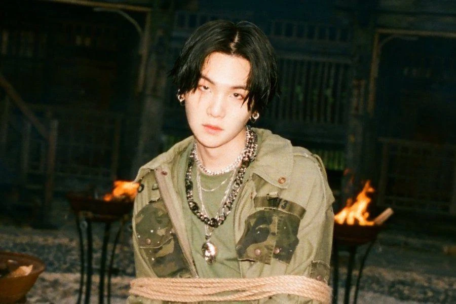 Шуга daechwita. Yoongi daechwita. Юнги из бтс дерзкий. Шуга бтс daechwita. Мин юнги дэчита 2020.