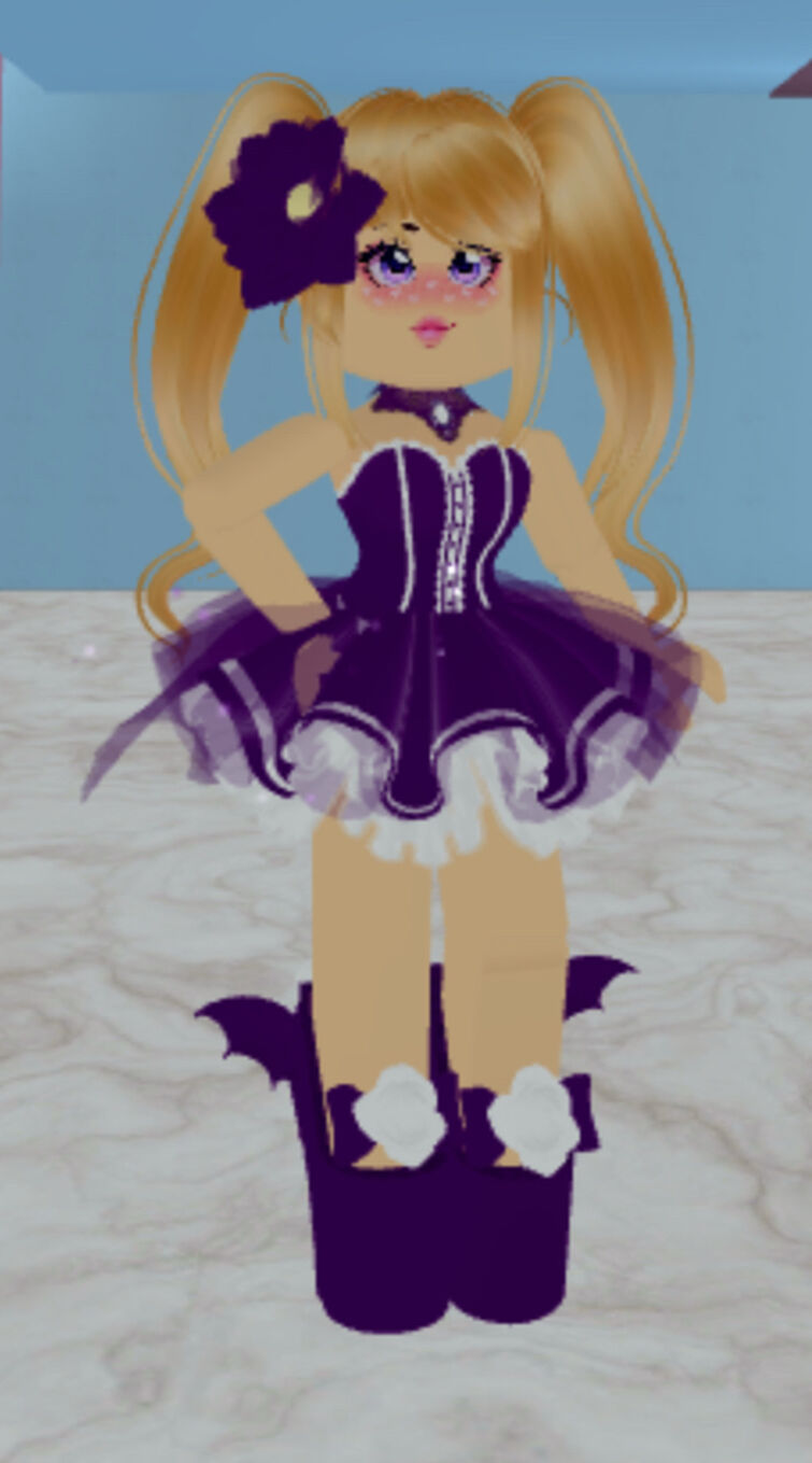 Discuss Everything About Royale High Wiki Fandom - roblox royale high bat mo heels