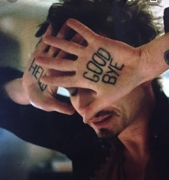 Klaus’s hands | Fandom