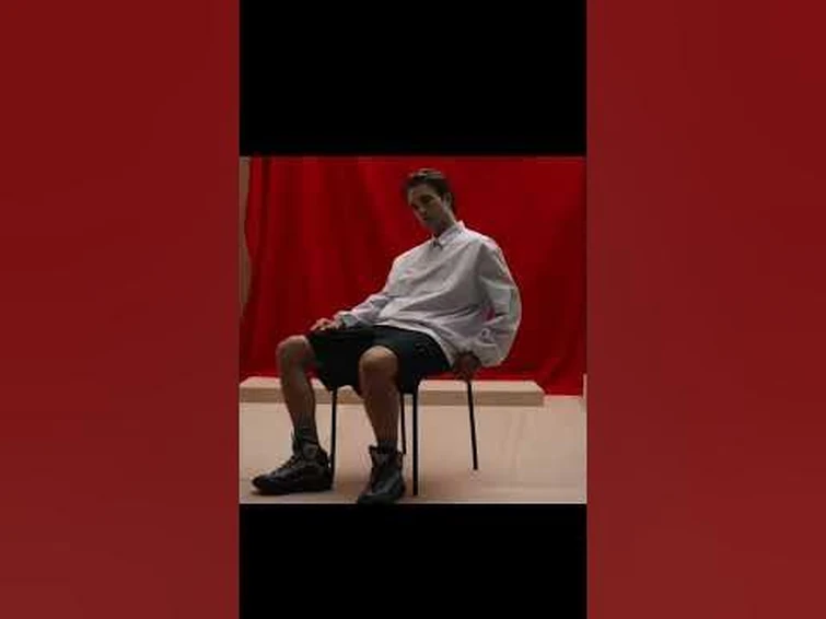 Robert Pattinson "my honest reaction" meme👀