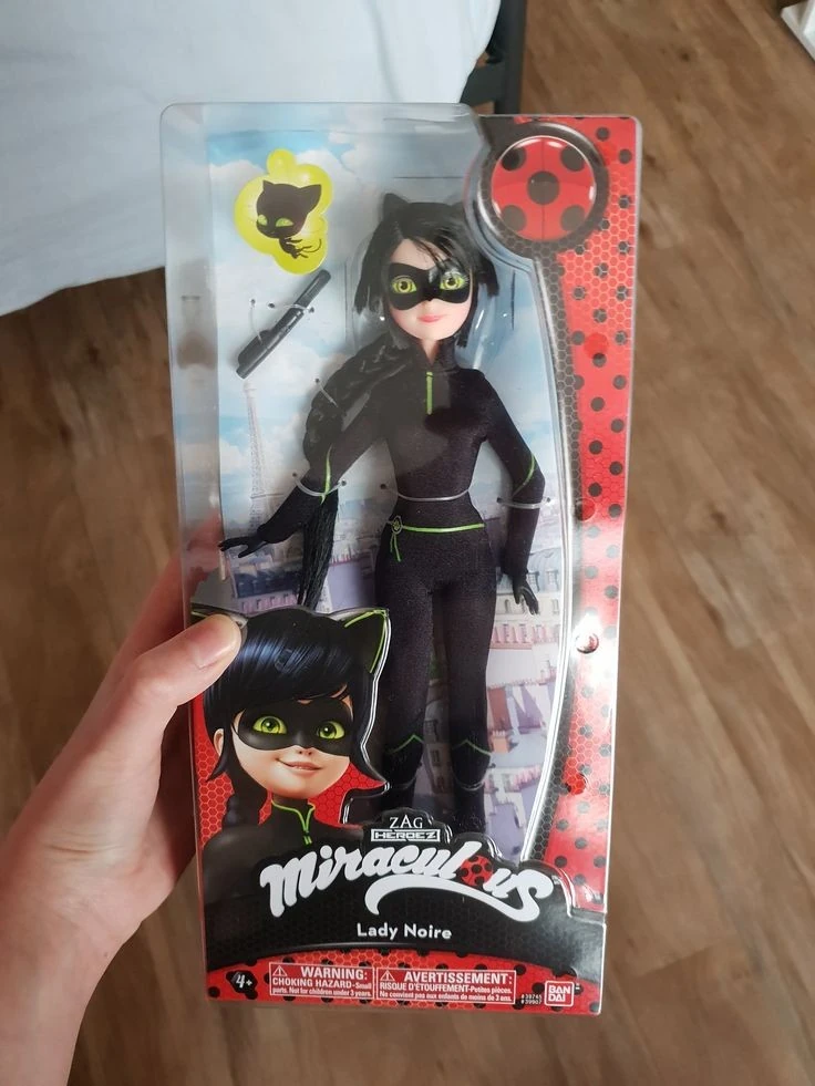 muñeca de miraculous
