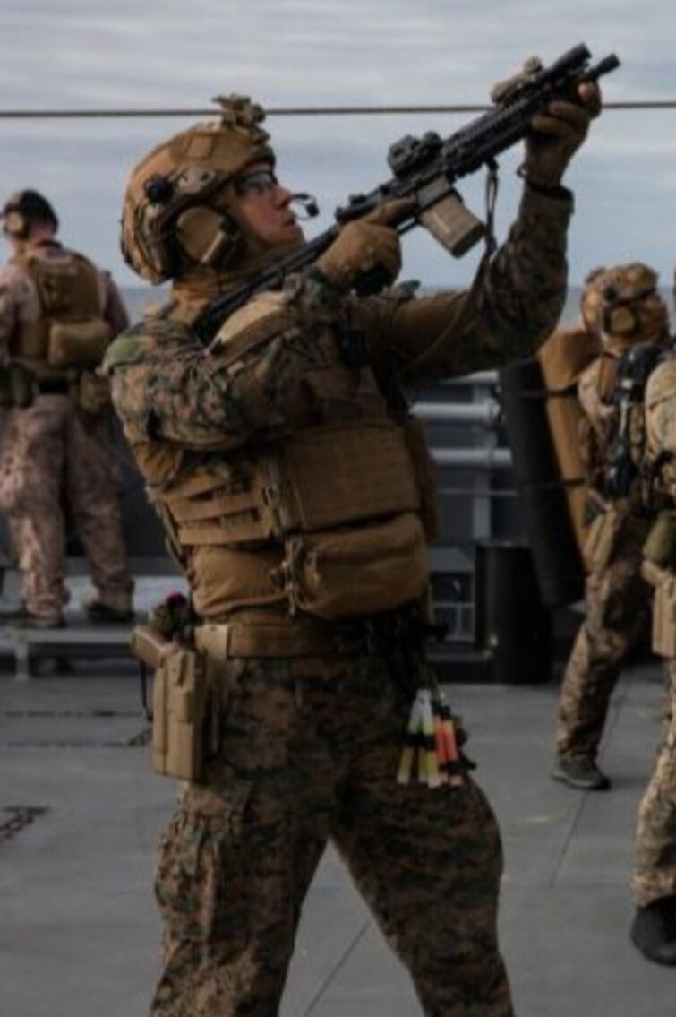 marine force recon loadout