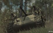 Des Marines sur un Tank américain