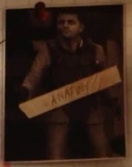 Anatoly pojawiający się w intrze przed misją Znowu to samo