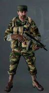 A Tropas soldier with the Scavenger perk in multiplayer.