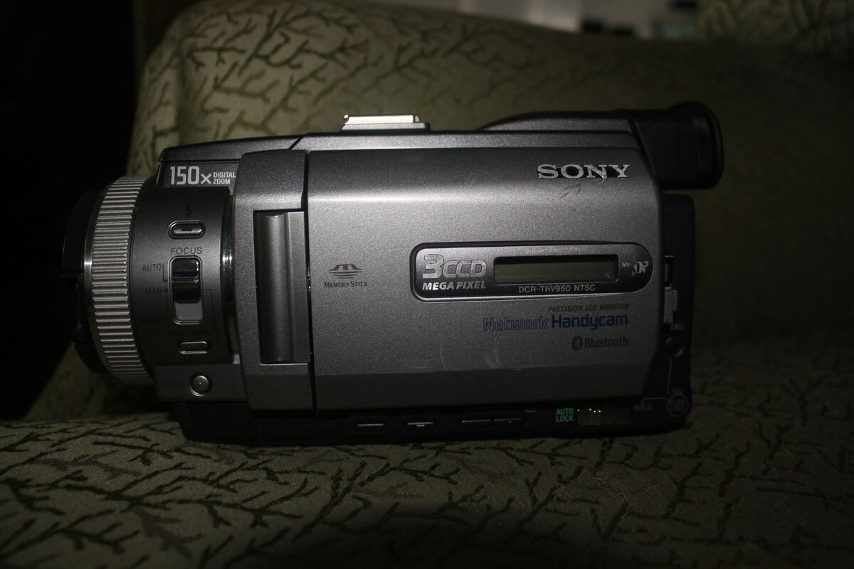 Sony DCR-TRV950 | CamcorderPedia Wiki | Fandom Sony DCR-TRV950 | CamcorderPedia Wiki | Fandom