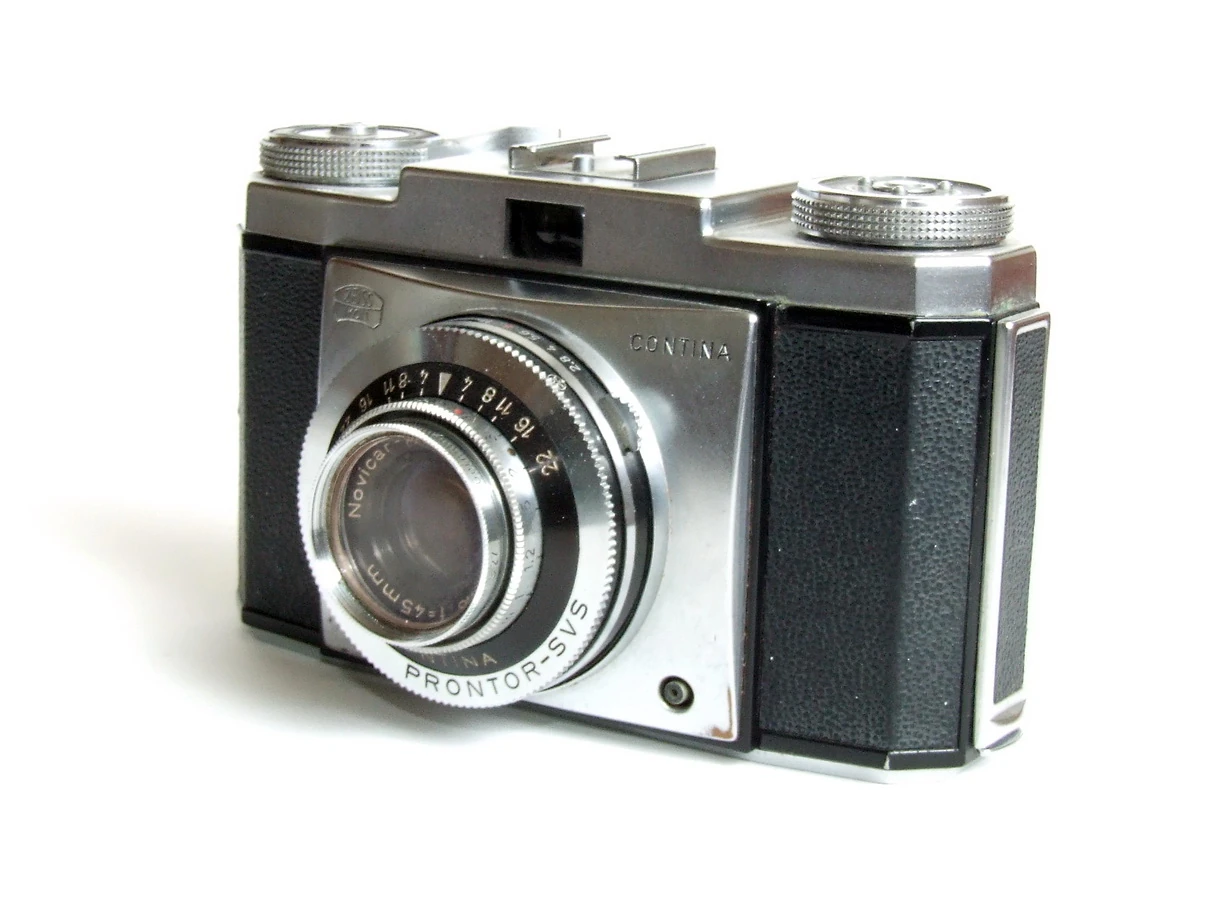 Zeiss Ikon CONTINA フィルムカメラ A Camera Like Clockwork - Zeiss Ikon Contina Ic Camera
