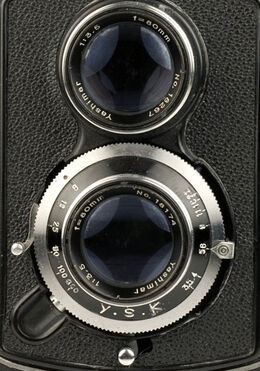 Yashicaflex A-II detail