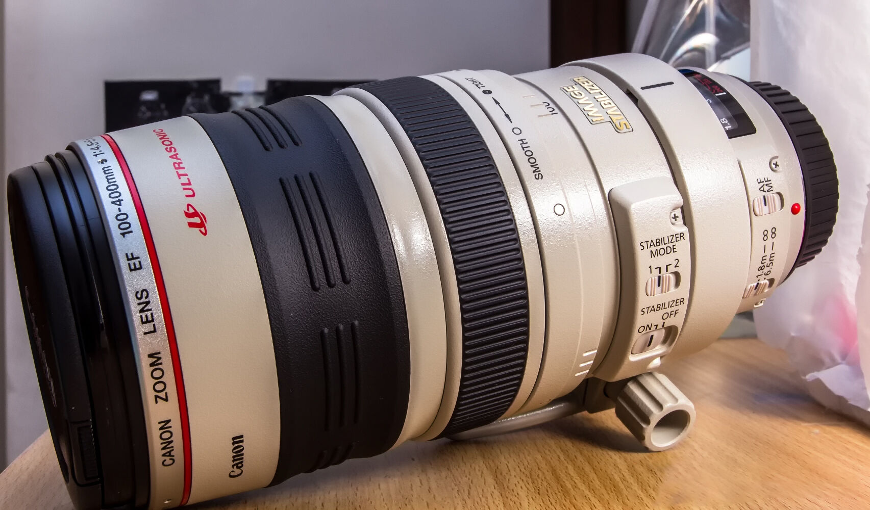 Canon EF 100-400mm f/4.5-5.6 L IS USM Lens | Camerapedia Canon EF 100-400mm f/4.5-5.6 L IS USM Lens | Camerapedia
