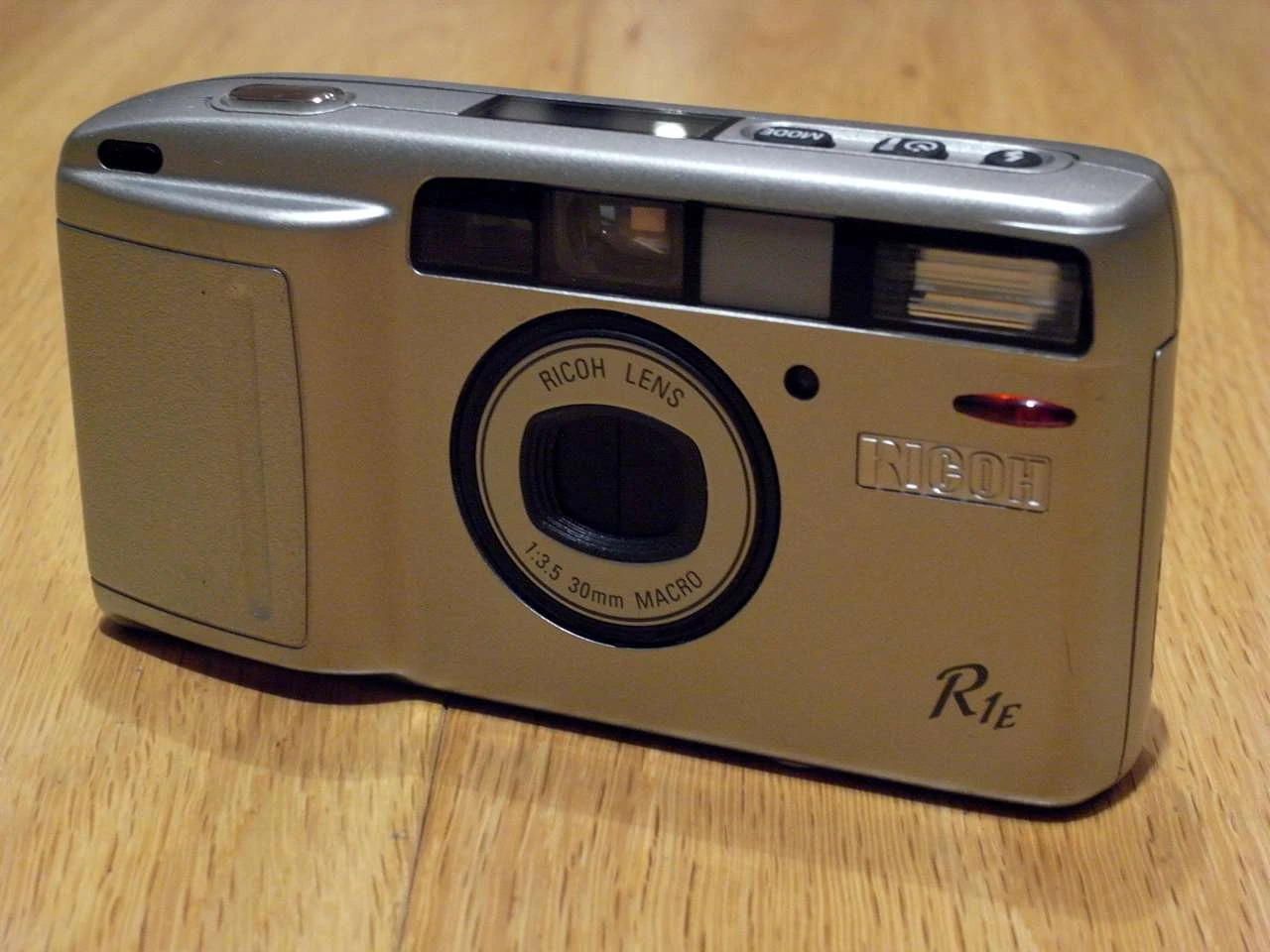 Ricoh R1E | Camerapedia | Fandom