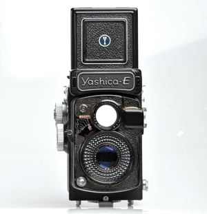 Yashica-E | Camerapedia | Fandom