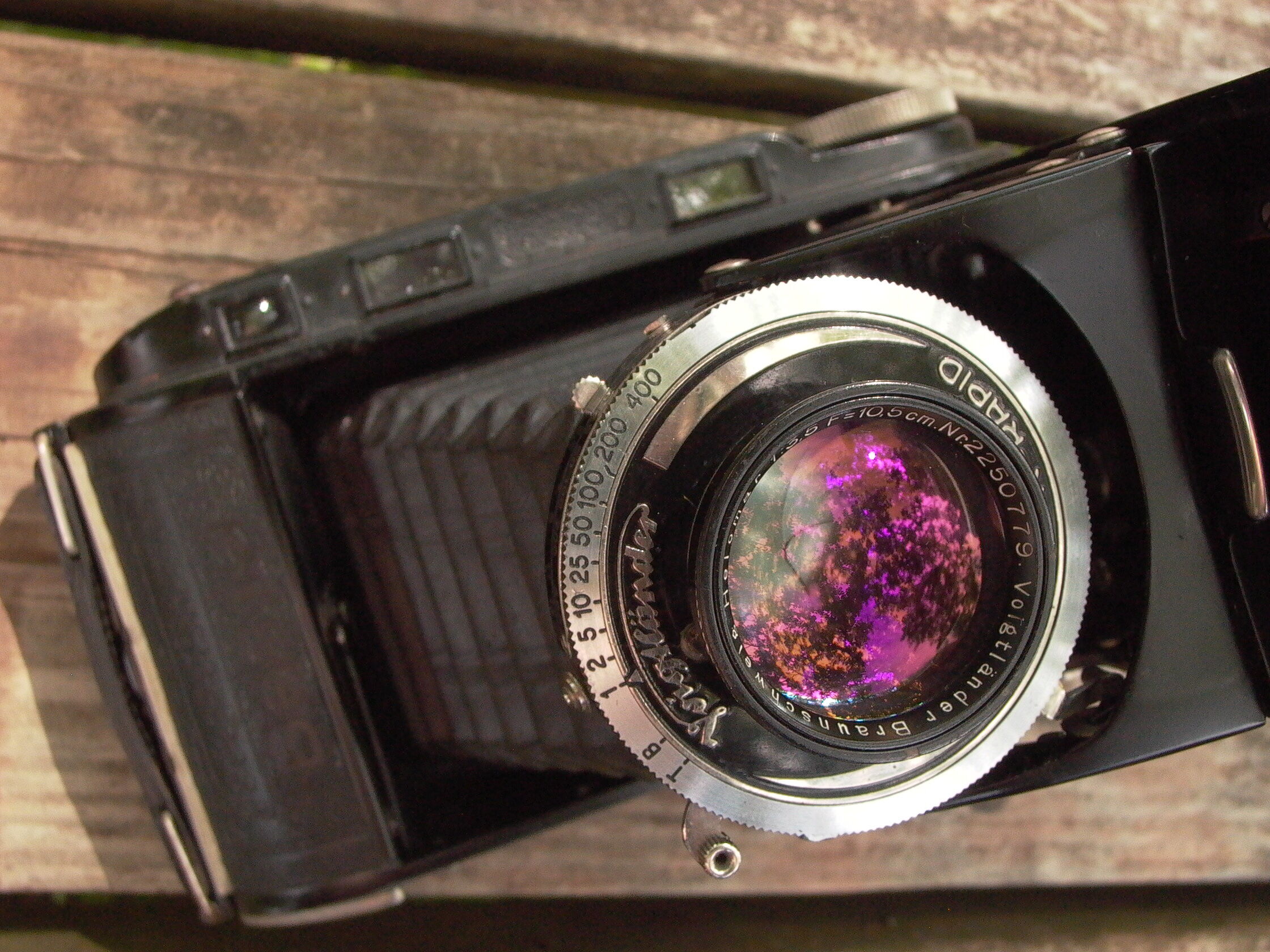 フィルムカメラ VOIGTLANDER BESSA-R COLOR-SKOPAR #1126 VOIGTLANDER BESSA-R COLOR-SKOPAR #1126 - メルカリ