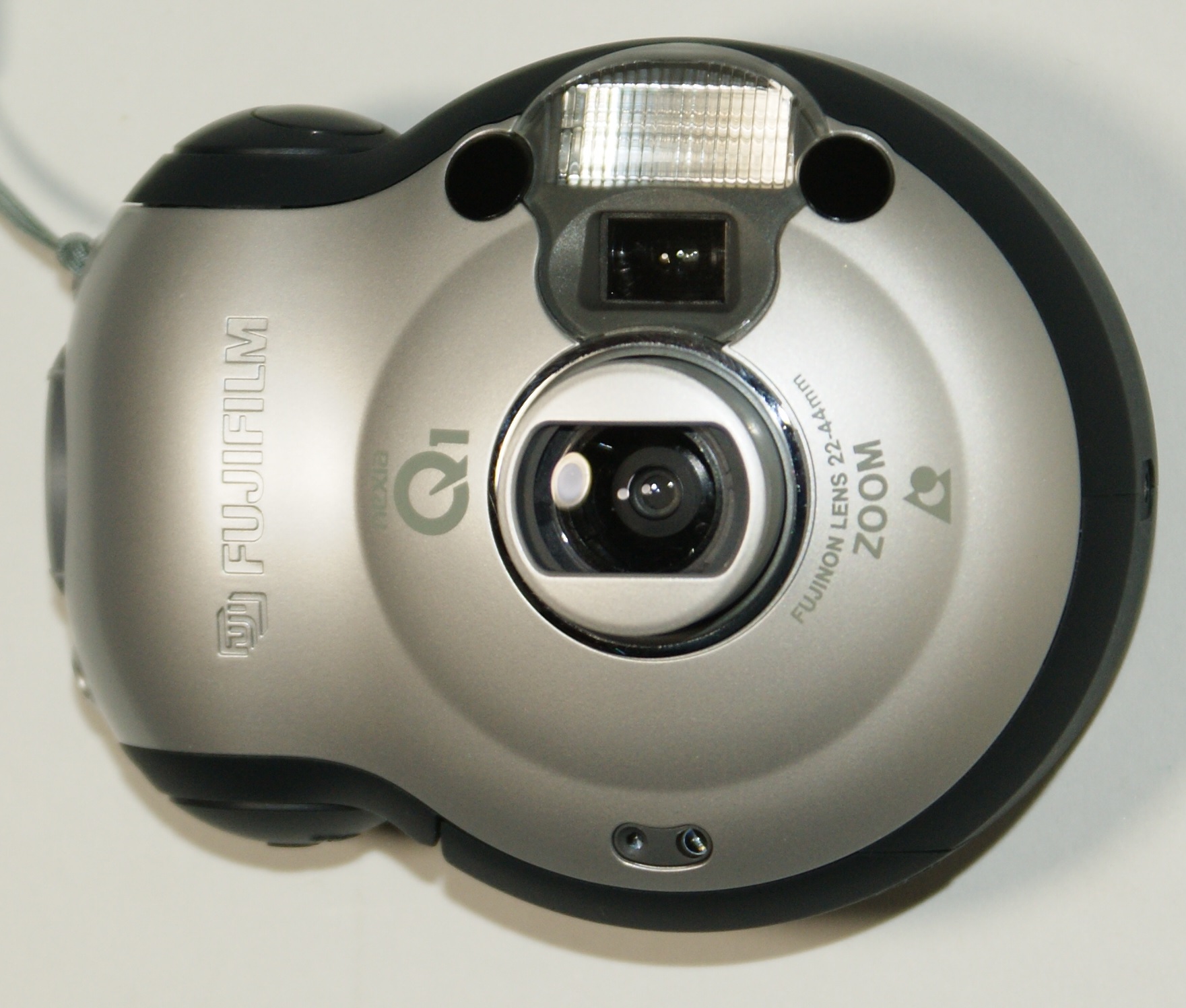 クレイサス 富士フィルム コラボ カメラ nexia Q1 ピンク FujiFilm Nexia Q1 AF Film Camera Fujinon Lens 22mm Retro