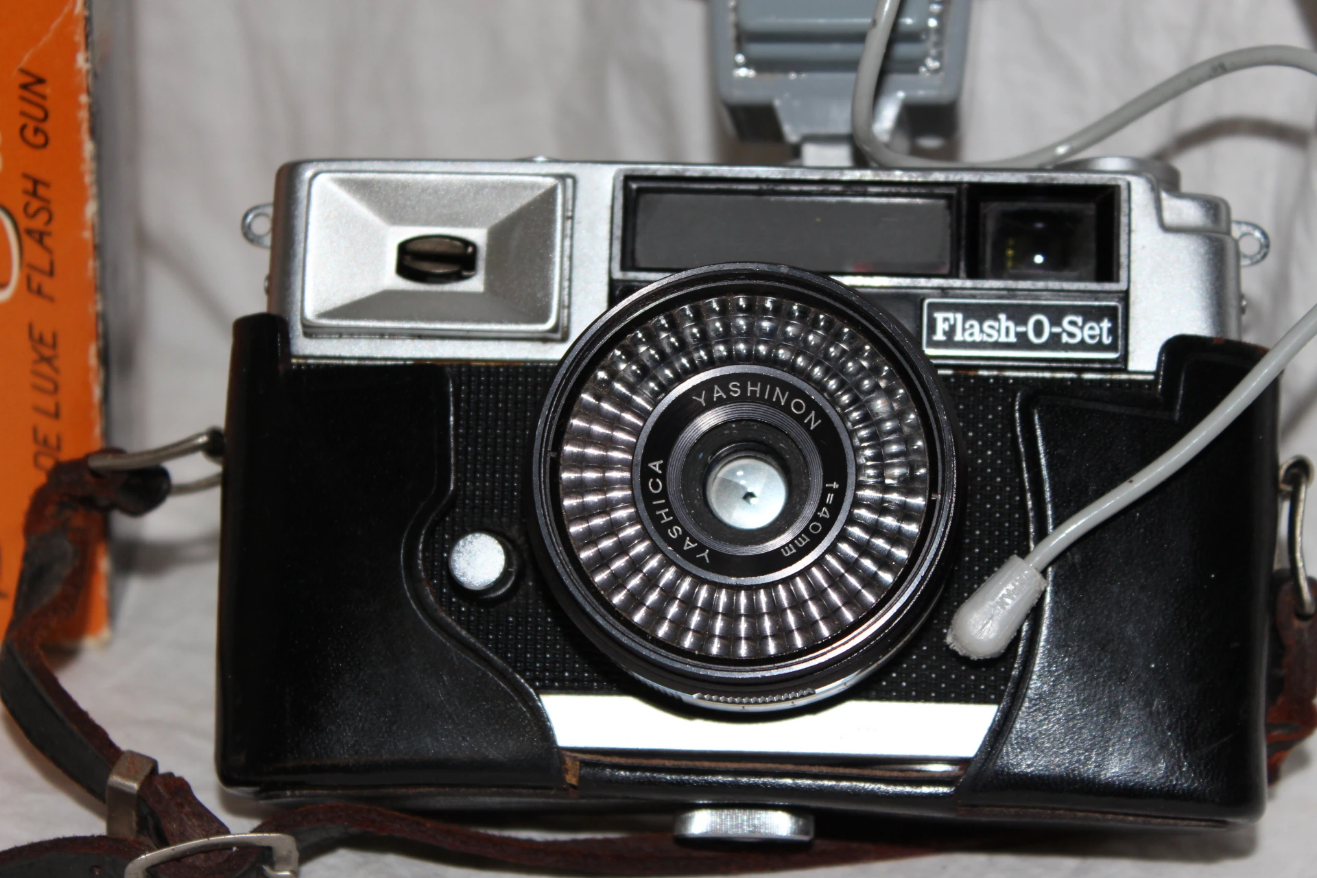 Yashica Flash-O-Set | Camerapedia | Fandom