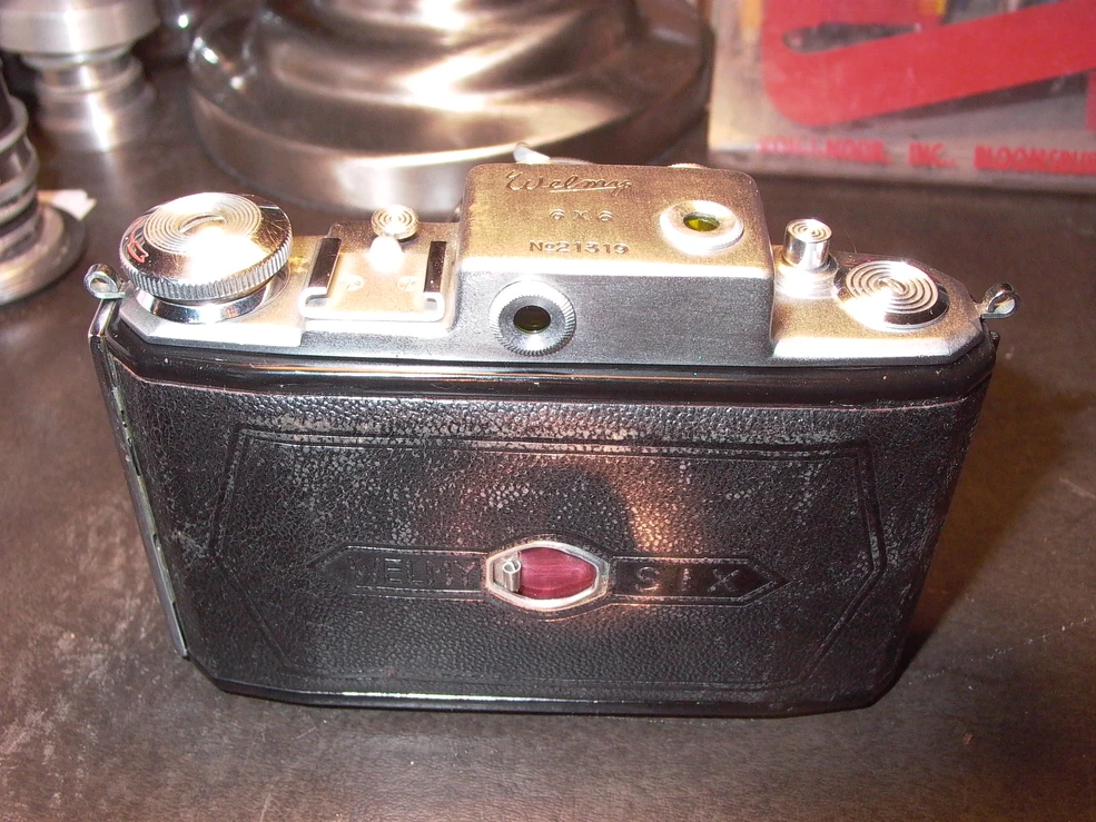 Welmy Six and Mount Six | Camerapedia | Fandom