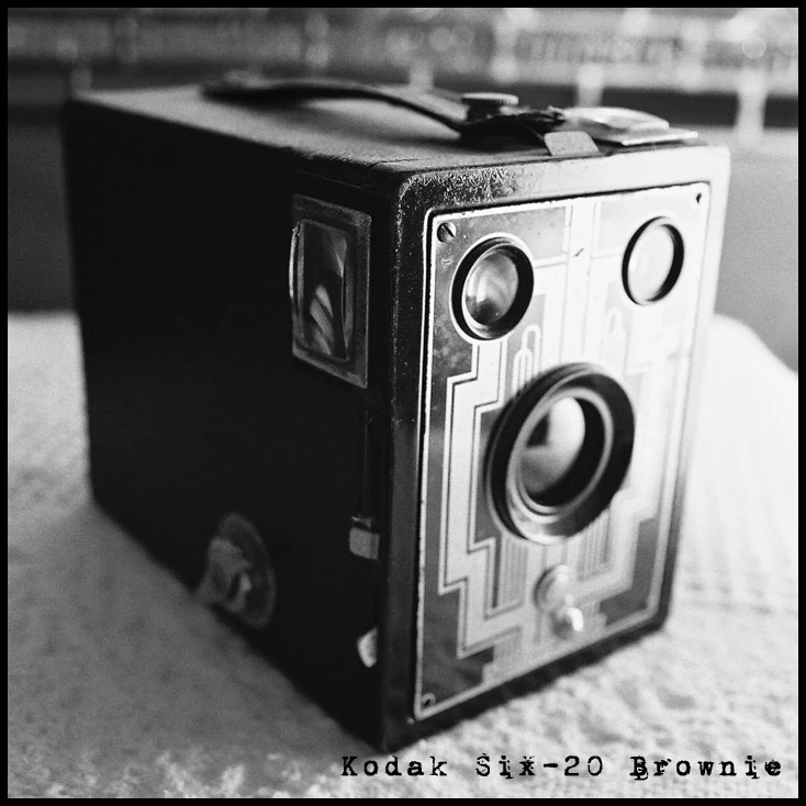 KODAK six-20 Brownie senior シックス20ブローニー Kodak Six-20 Brownie Senior | Art Deco Cameras