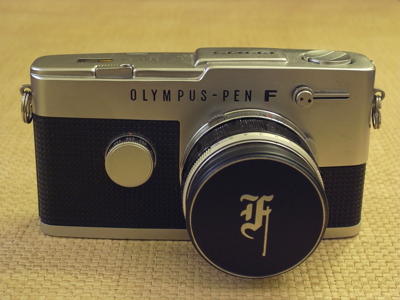 Olympus Pen F, Camerapedia